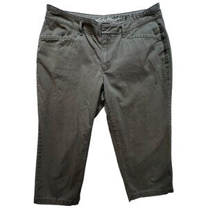 Eddie Bauer Women's Legend Wash Capri Pants Flat Front Size 14 Olive Green Solid